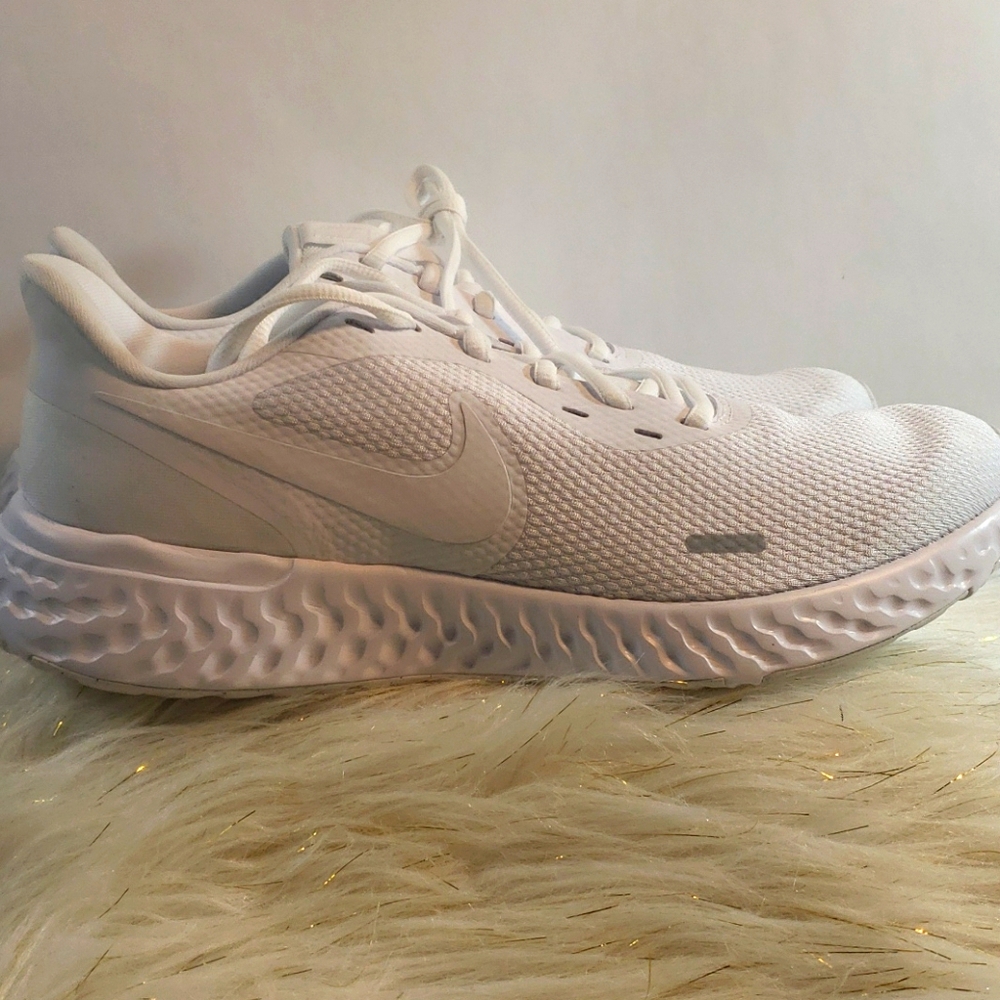 WMS Nike Revolution 5